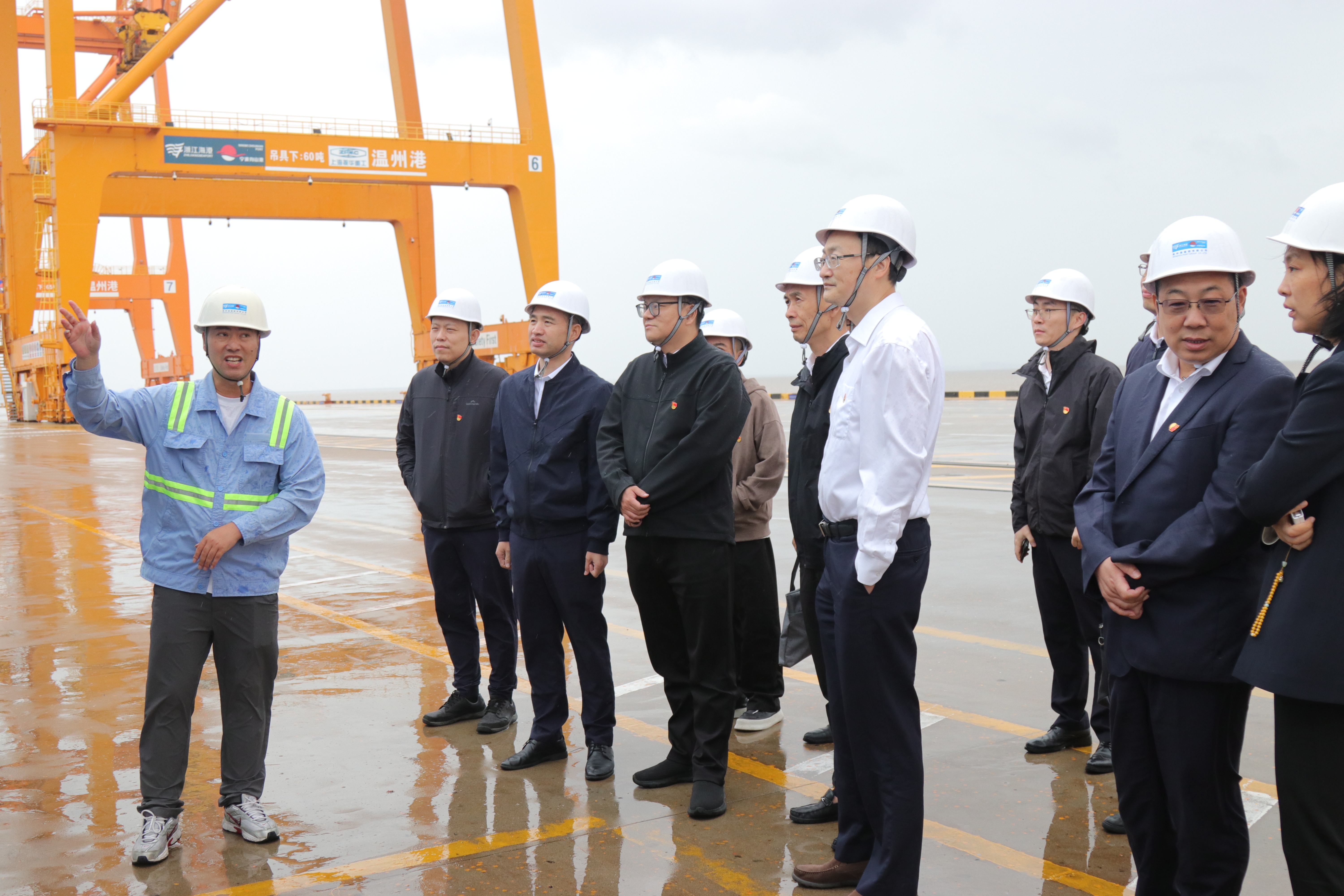 浙江省机场集团第三雁阵赴九五至尊VI集团发展党建联建活动